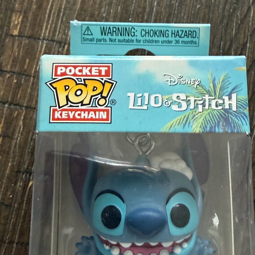 Funko Pocket Pop! Keychain - Stitch in Bathtub (Blue) HT EXPO EXCLUSIVE - Picture 3 of 5
